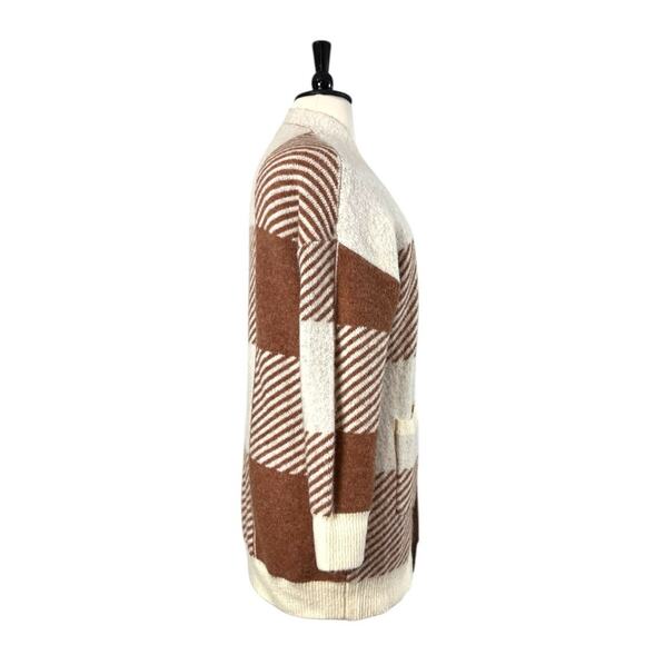 Entro Cardigan Sweater Open Front Fuzzy Long Length Cream Tan Women’s Size 1X - Picture 3 of 10